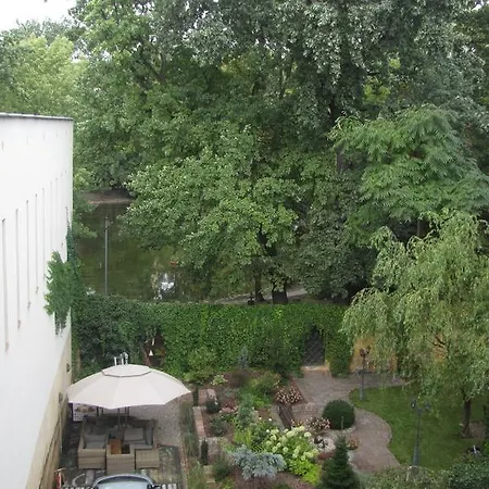 Klimatyczne Mieszkanie W Kamienicy Apartament *
